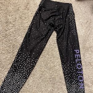 Peloton SuperStar Leggings Wear It To Heart WITH Medium